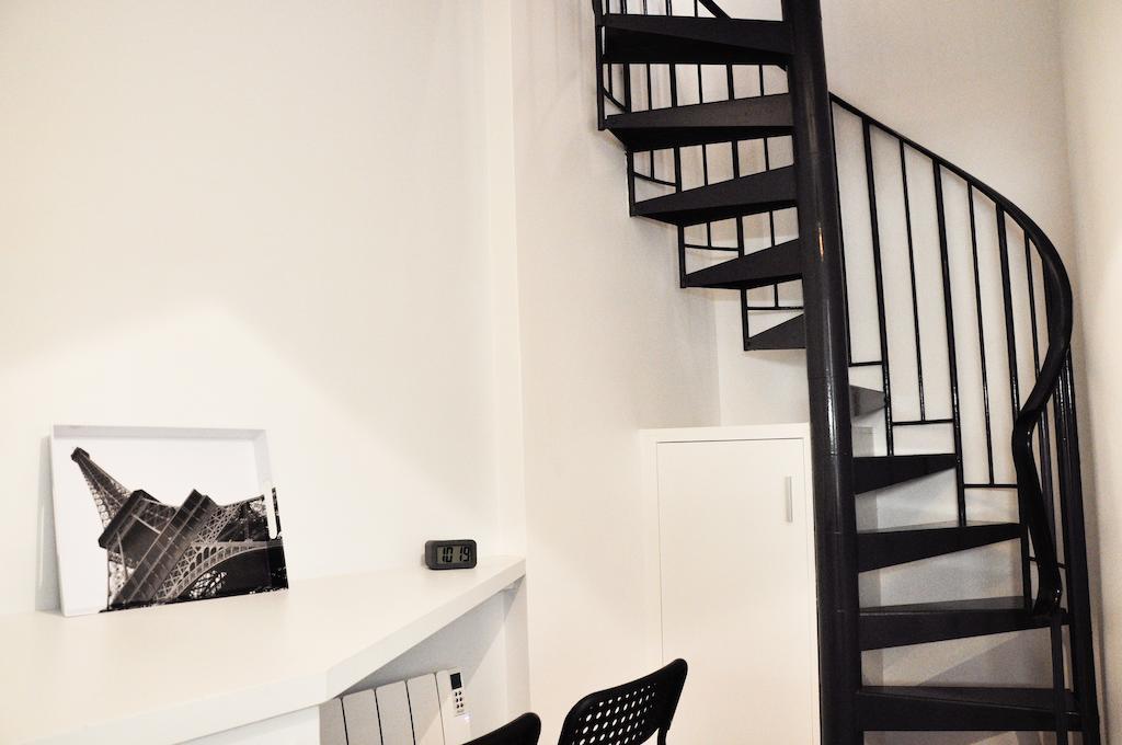 パリDuplex De Charme Au Coeur De Montmartreアパートメント 部屋 写真