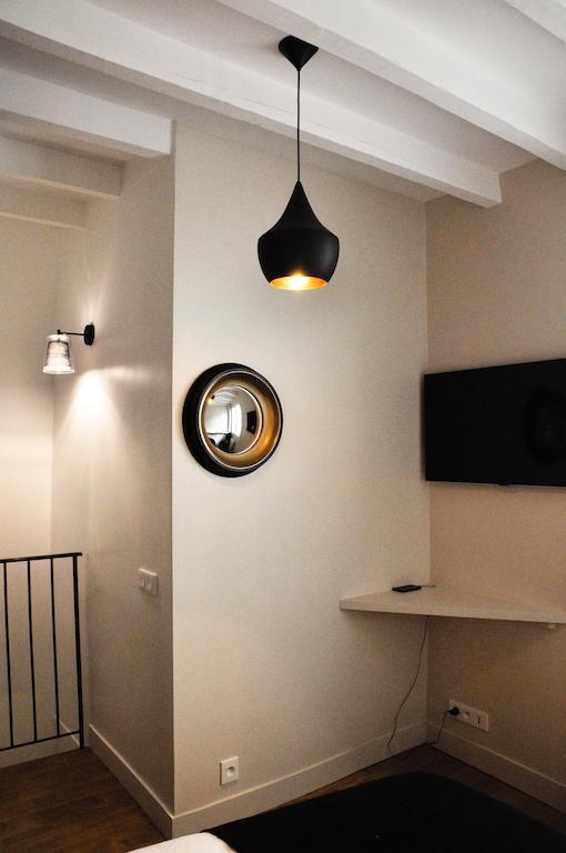 パリDuplex De Charme Au Coeur De Montmartreアパートメント 部屋 写真