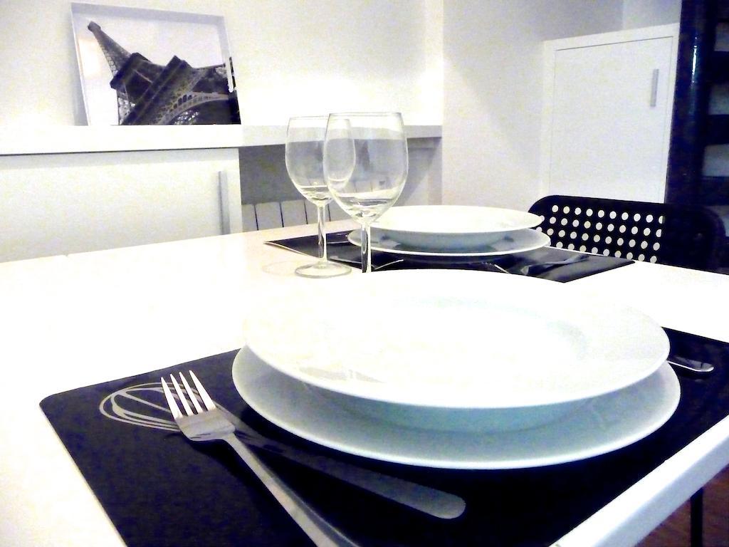 パリDuplex De Charme Au Coeur De Montmartreアパートメント 部屋 写真