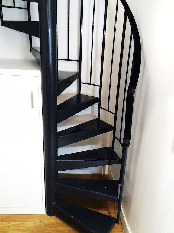 パリDuplex De Charme Au Coeur De Montmartreアパートメント 部屋 写真